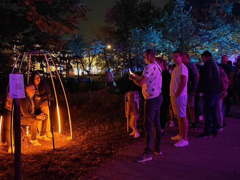 Mindful Prana - Lichtkunst von Vivienne Zagumin (HAWK)